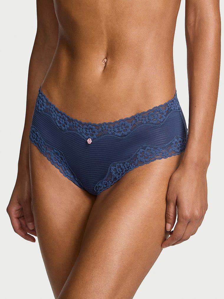 Chiloți de bumbac cu dungi cu dantelă pe margini Cheeky. Produsul este de culoare albastră și provine din colecția Lace Trim.