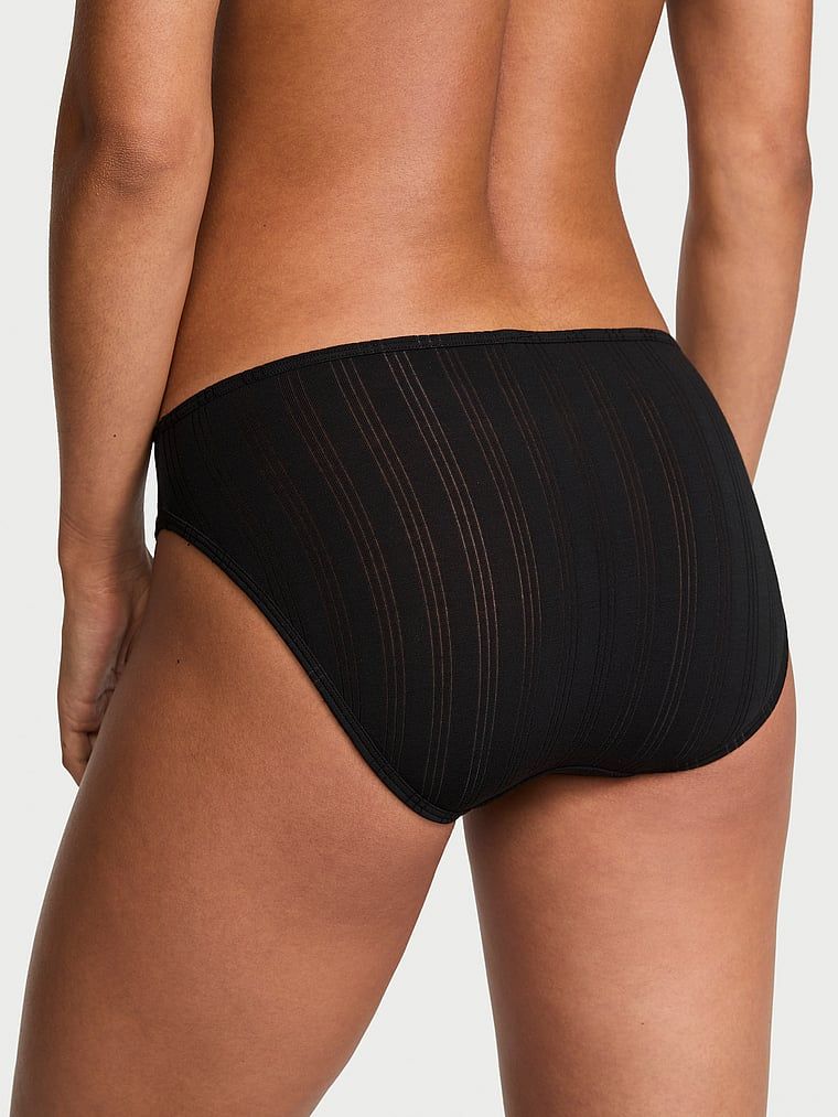 Chiloți modali cu picioare înalte Ultra-Fine Brief. Produsul este negru și provine din colecția Victoria's Secret.