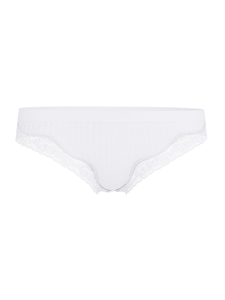 Tanga cu dantelă pe marginile Seamless Rib. Produsul este alb și provine din colecția Body by Victoria.