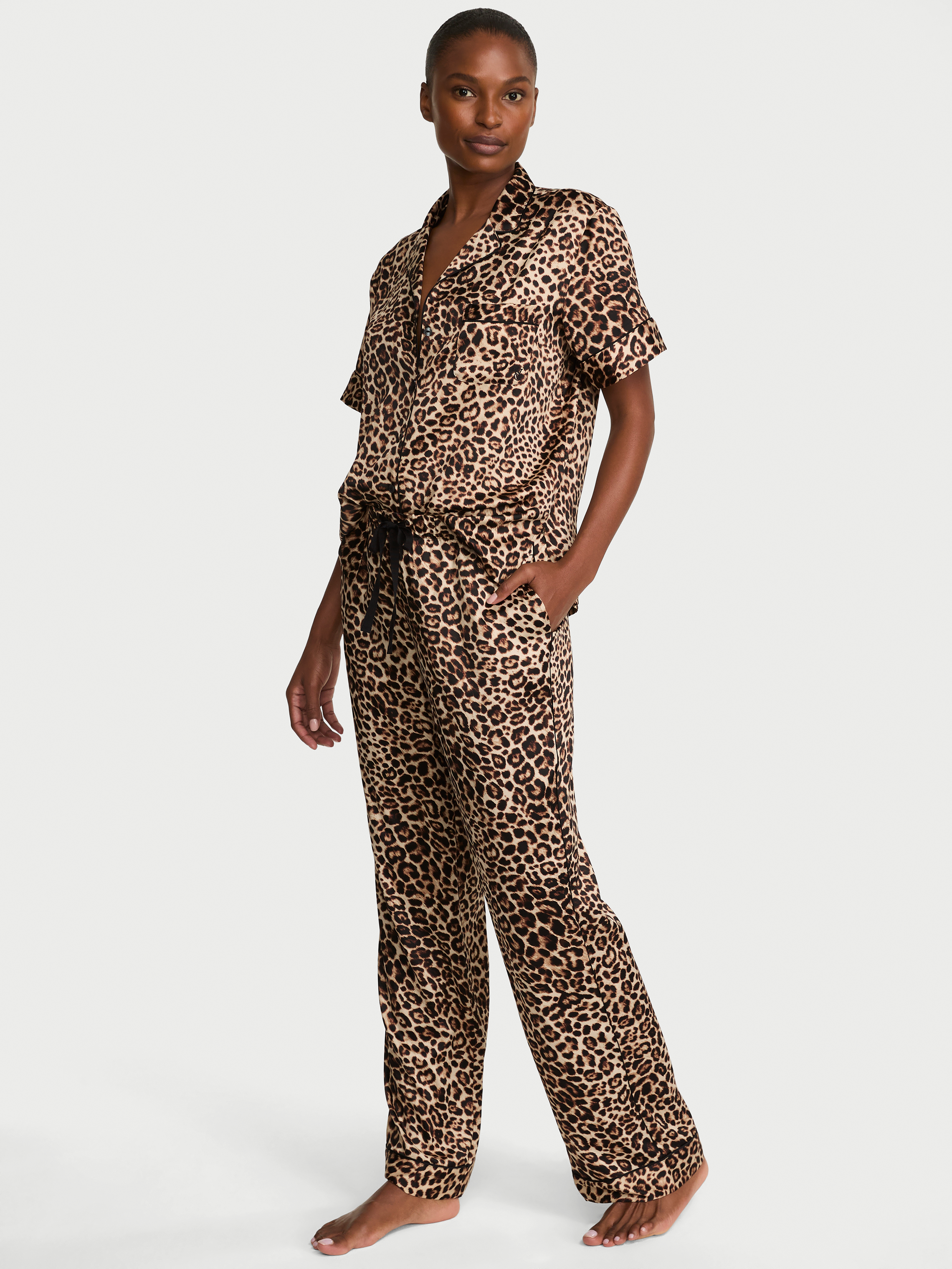 Victoria's Secret Set pijama lungă cu bluză cu mâneci scurte, din satin, Signature
