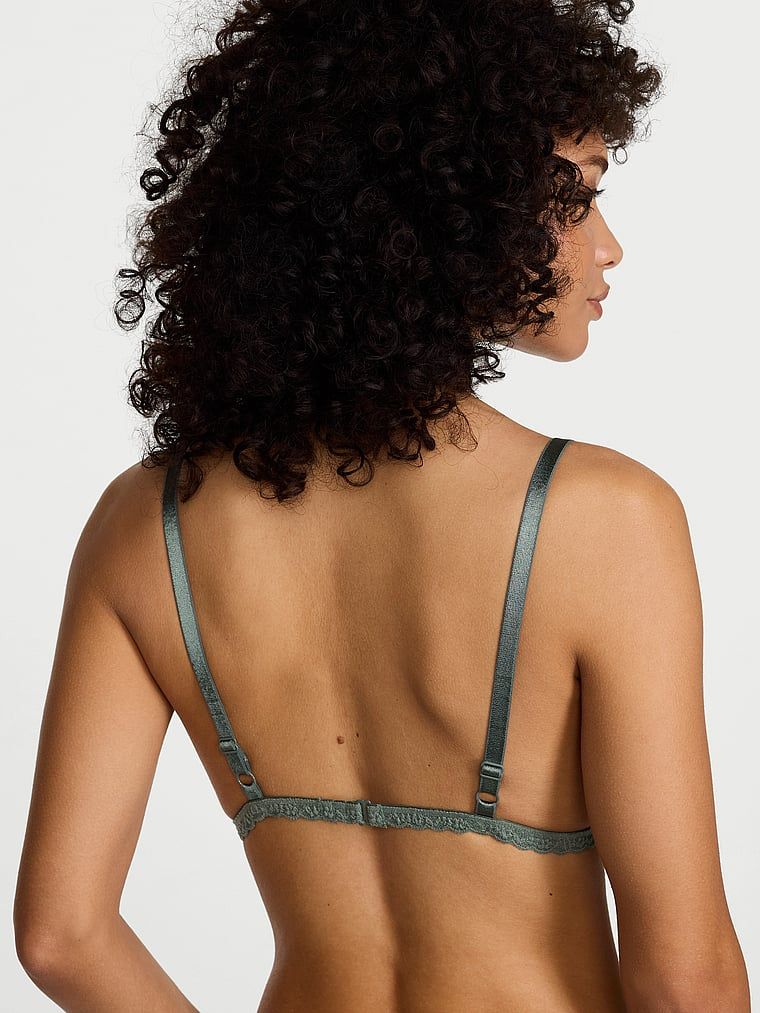 Bralette din dantelă fără căptușeală. Produsul este de culoare verde și provine din colecția Victoria's Secret.