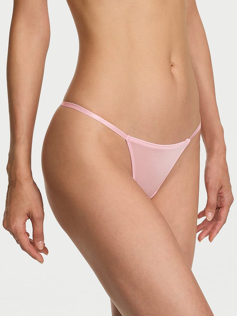 Tanga cu un monogram lucios pe spate. Produsul este roz și provine din colecția Very Sexy.
