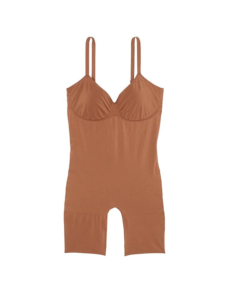 Salopeta modelatoare Shapewear by Victoria cu pantaloni scurți. Produsul este maro și provine din colecția Victoria's Secret.