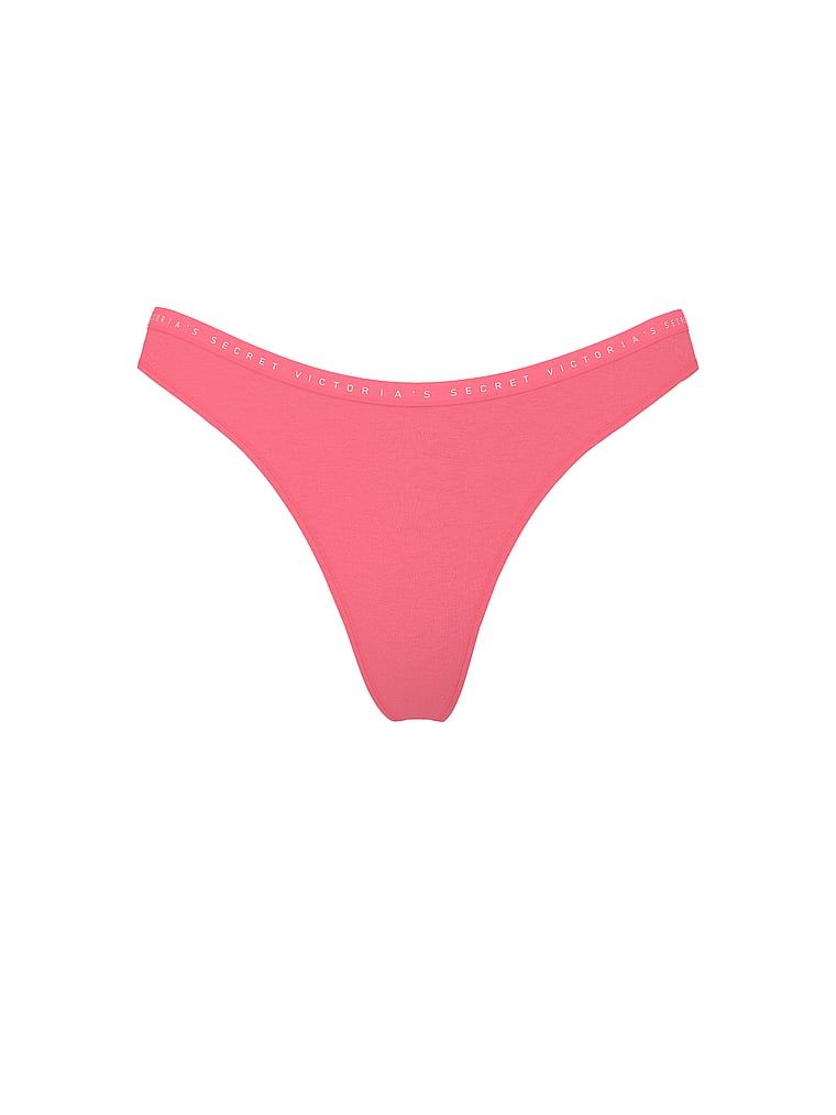 Tanga de bumbac cu picior înalt. Produsul este roz și provine din colecția Victoria's Secret.