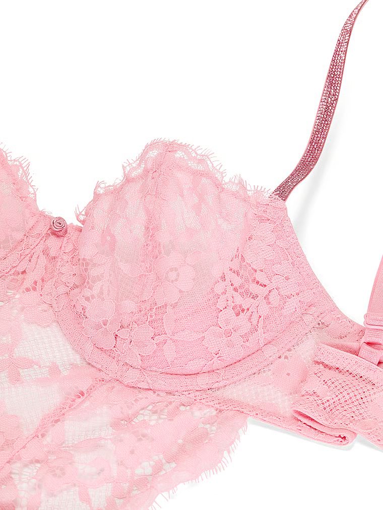 Șorț din dantelă și tanga Wicked Twinkle. Produsul este de culoare roz și provine din colecția Dream Angels.