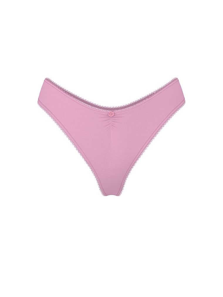Tanga de bumbac cu plasă la spate, dantelă de inimă. Produsul este de culoare mov și provine din colecția Victoria's Secret.
