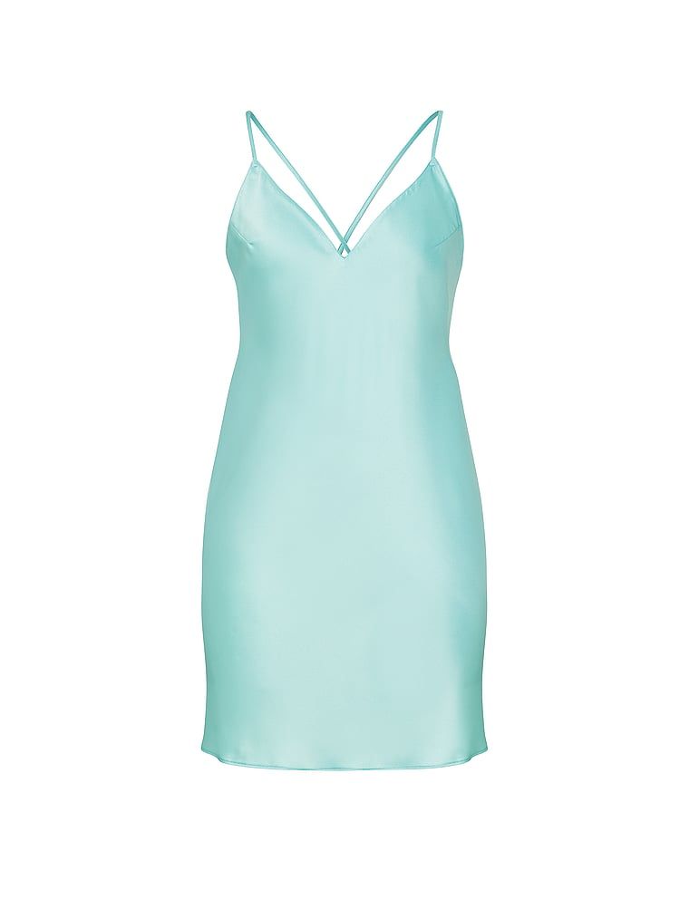 Cămașă de noapte din satin cu bretele subțiri care dezvăluie spatele Open-Back Slip. Produsul este albastru și provine din colecția Victoria's Secret.