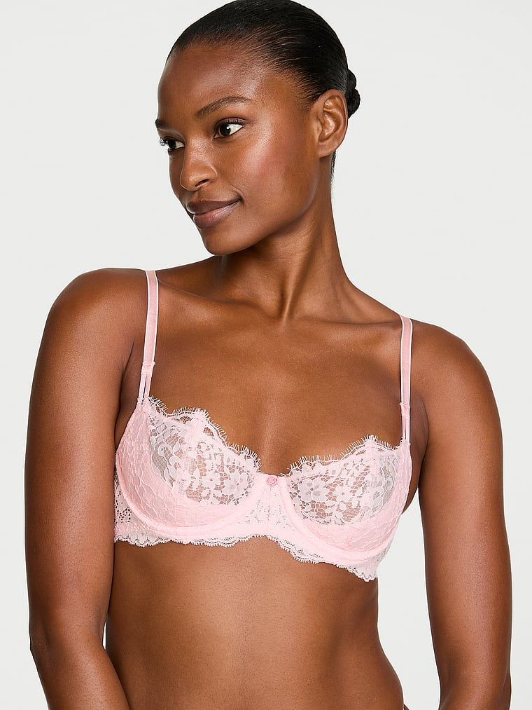 Wicked Lace Balconette sutien balconette fără căptușeală. Produsul este roz și provine din colecția Dream Angels.