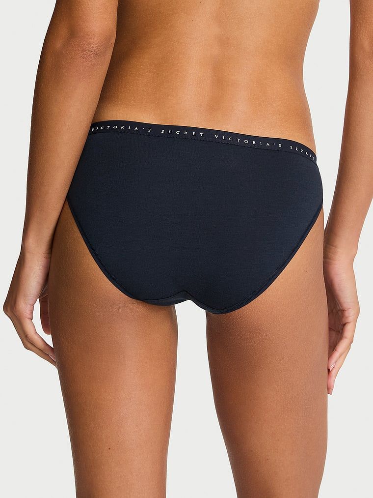 Chiloți de bumbac Bikini. Produsul este albastru și provine din colecția Victoria's Secret.