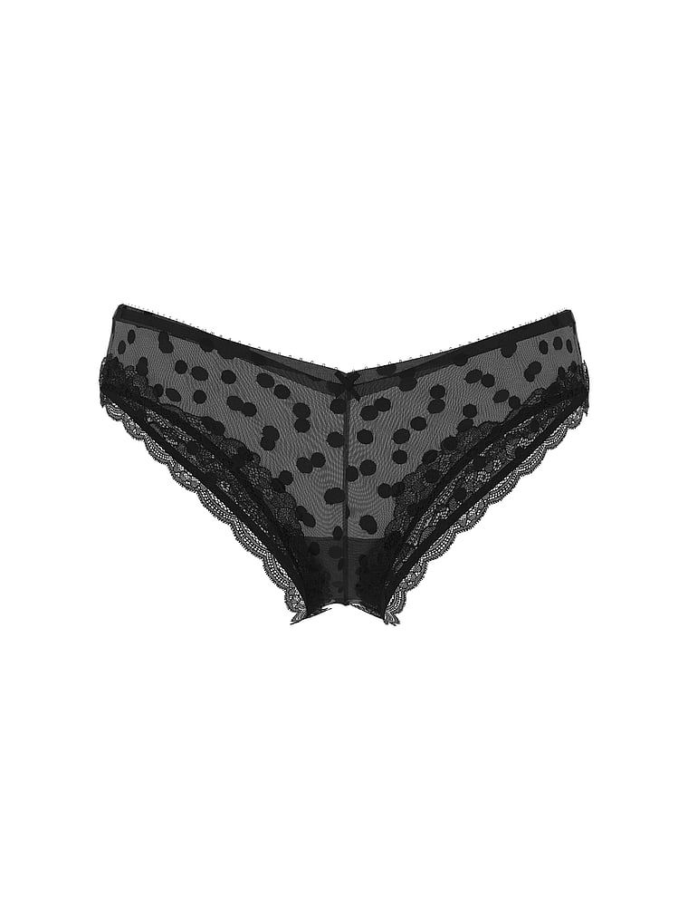 Chiloți din plasă cu buline și picioare înalte Tease Sheer Dot Cheeky. Produsul este modelat și provine din colecția Victoria's Secret.