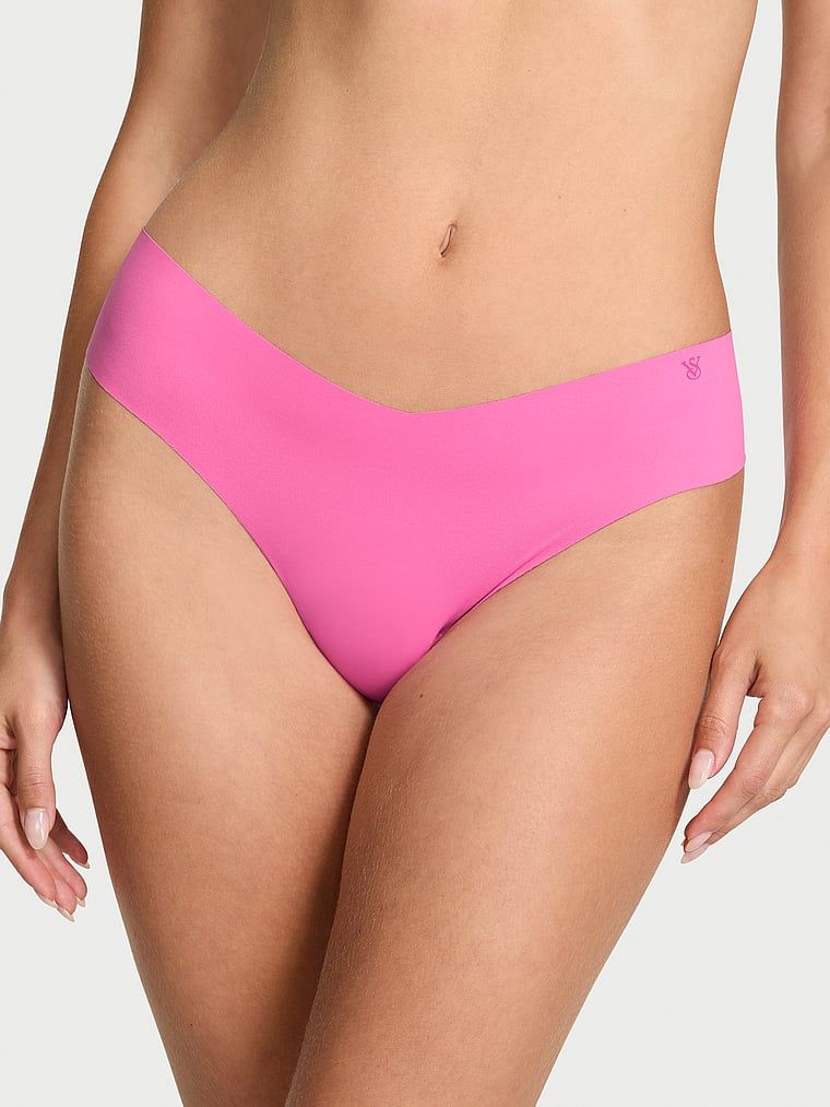 Tanga fără sudură fără prezentare. Produsul este de culoare roz și provine din colecția No-Show.