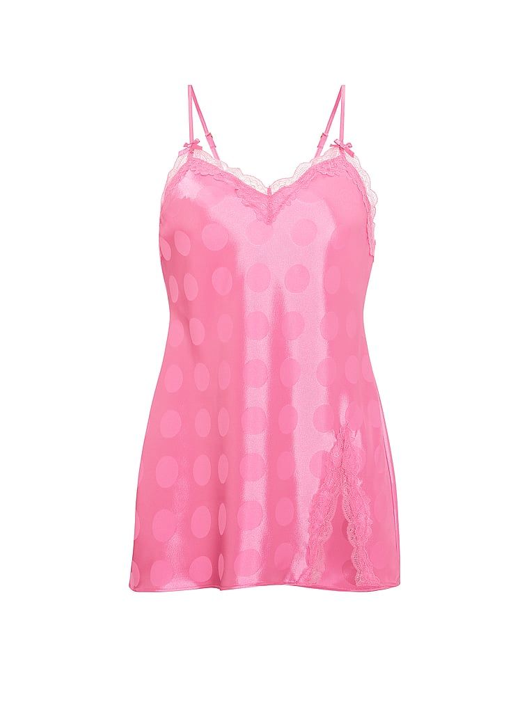 Cămașa de noapte Satin Tease Dot. Produsul este roz și provine din colecția Victoria's Secret.