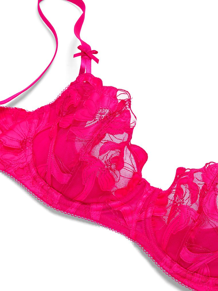 Wicked Pop Floral fără sutien căptușit. Produsul este modelat și provine din colecția Dream Angels.