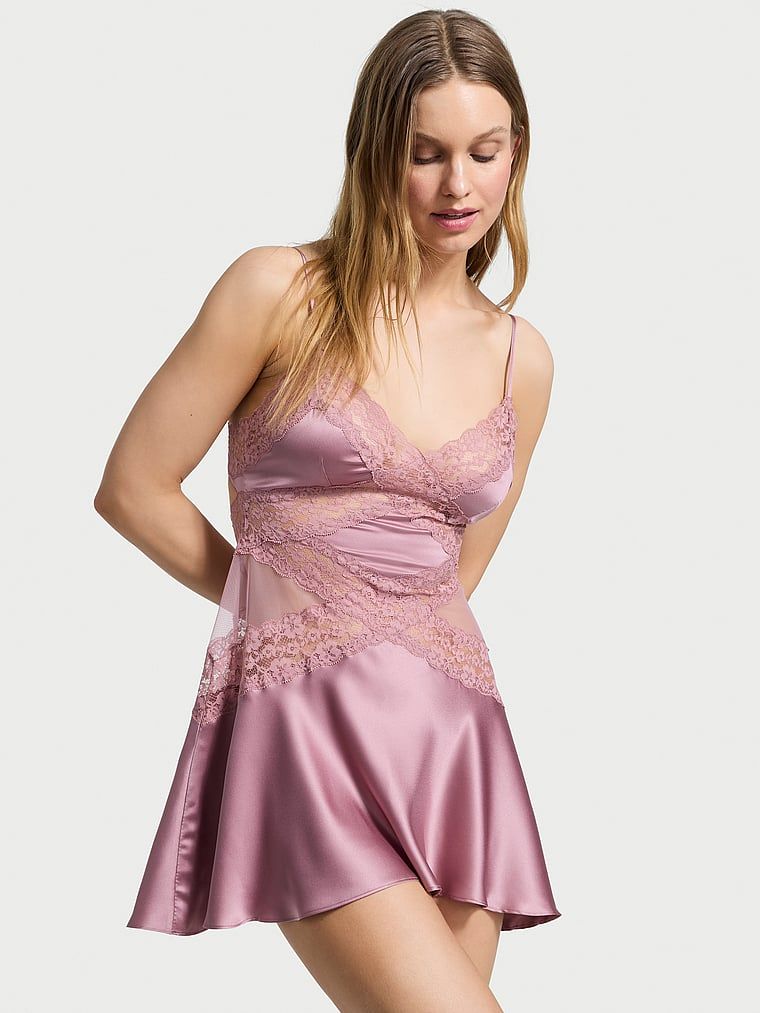 Dream Angels Rochie slip cu volan Dare to Dream din dantelă și satin