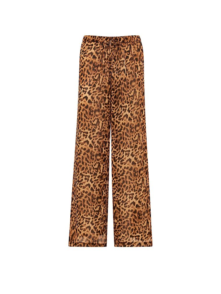 Pantaloni de șifon pentru somn. Produsul are o culoare cu model și provine din colecția Victoria's Secret.