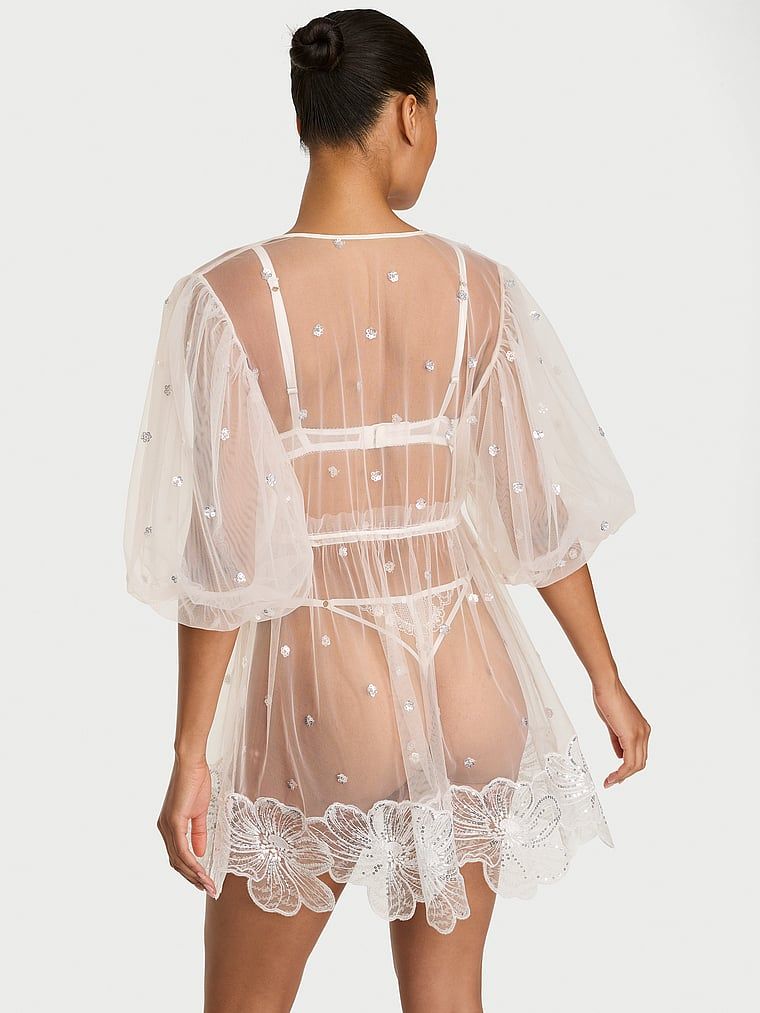 Halatul de baie transparent pentru mireasă, Atelier Bridal. Produsul este modelat și provine din colecția Dream Angels.