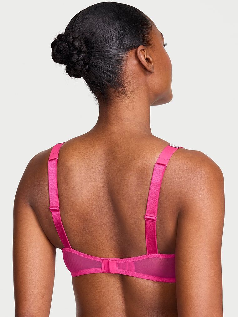 Suten din dantelă ușor căptușită cu bretele Shine Strap Demi lucioase. Produsul este roz și provine din colecția Very Sexy.