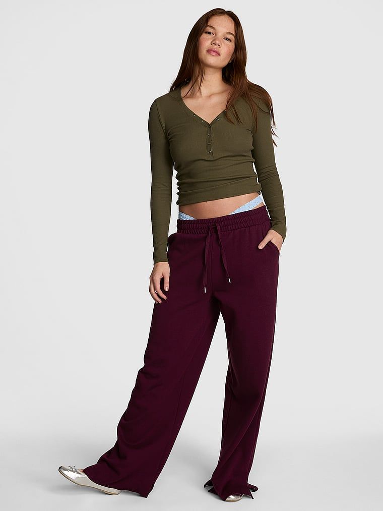 Pantaloni de trening cu croi larg și tiv despicat Campus Fleece
