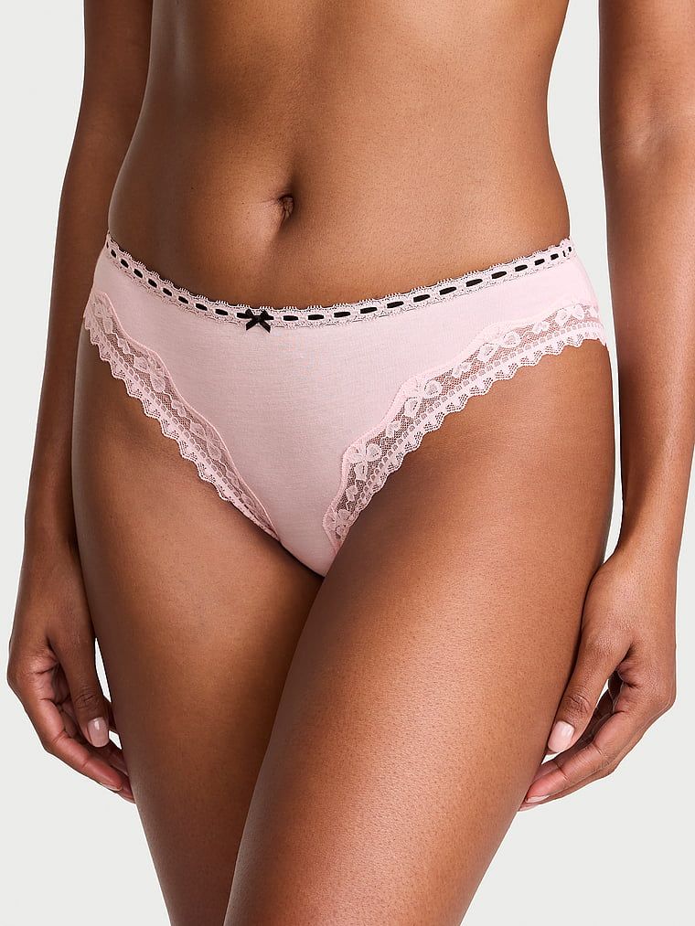 Chiloți din bumbac Bikini cu margini cu dantelă și fundă. Produsul este roz și provine din colecția Lace Trim.