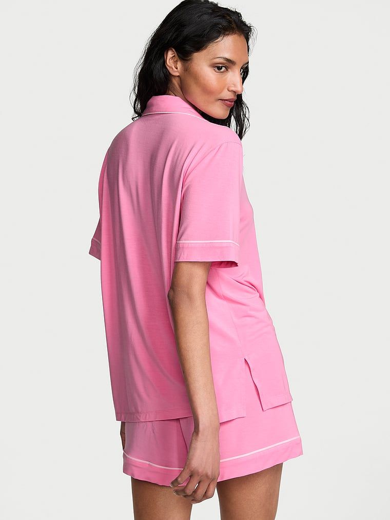 Pijamale modale cu pantaloni scurți SoSoft. Produsul este roz și provine din colecția Victoria's Secret.