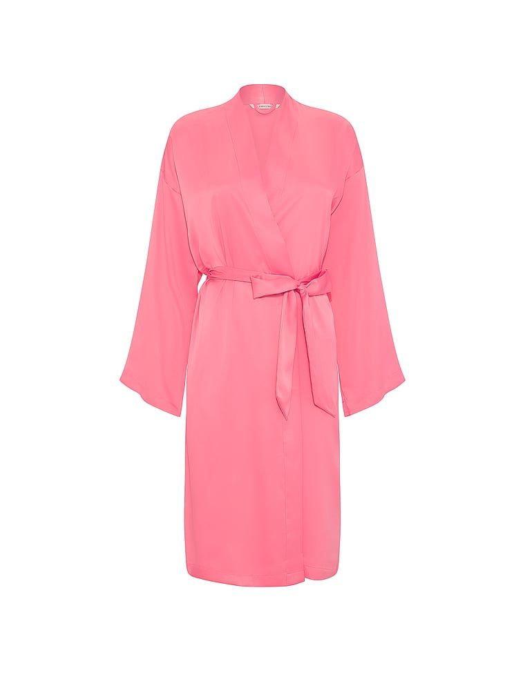 Halatul de baie Midi din satin. Produsul este roz și provine din colecția Victoria's Secret.