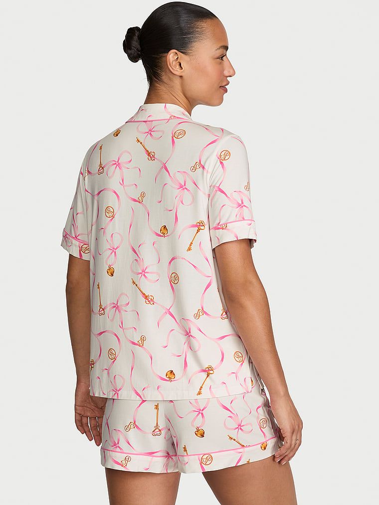 Pijamale modale cu pantaloni scurți SoSoft. Produsul are o culoare cu model și provine din colecția Victoria's Secret.