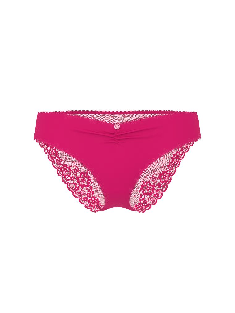 Chiloți din bumbac cu plasă la spatele bikiniului Heart Lace. Produsul este roz și provine din colecția Victoria's Secret.