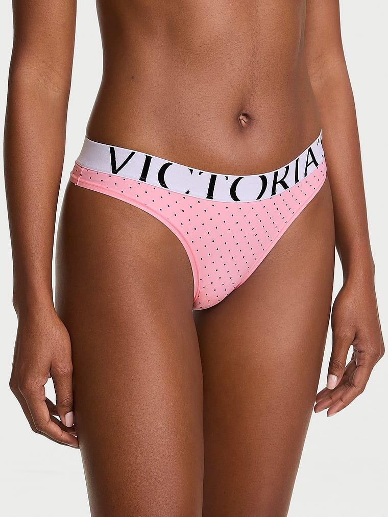 Tanga cu logo-ul Cool. Produsul are o culoare cu model și provine din colecția Victoria's Secret.