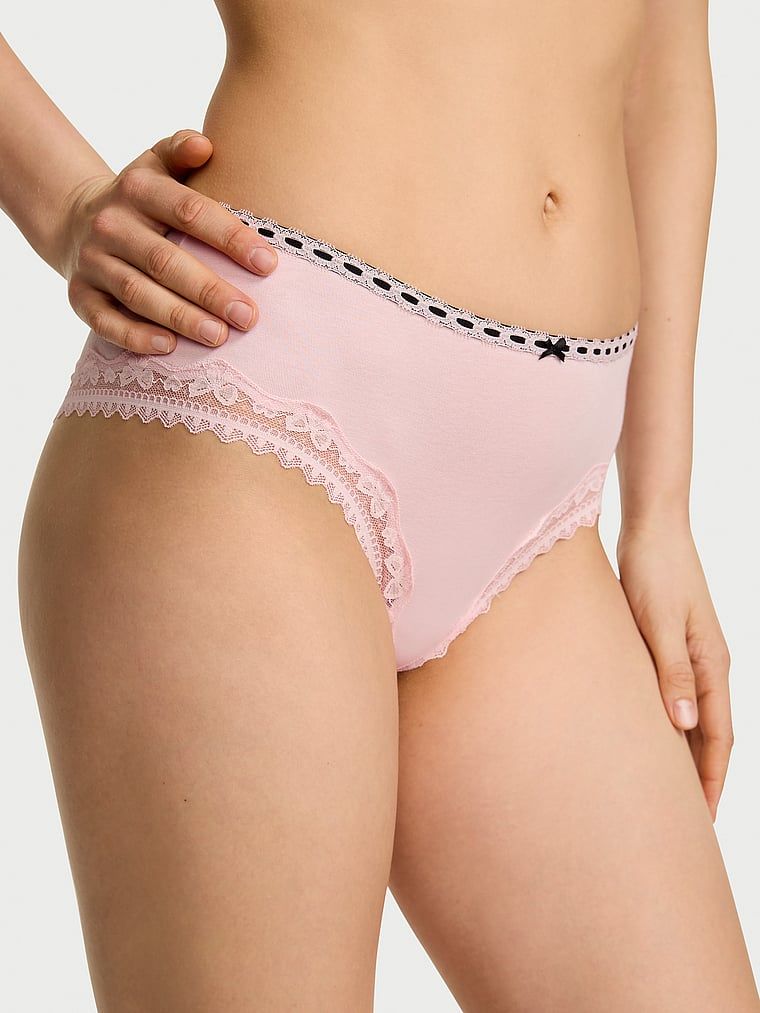 Chiloți din bumbac cu margini de dantelă cu fundă. Produsul este roz și provine din colecția Lace Trim.