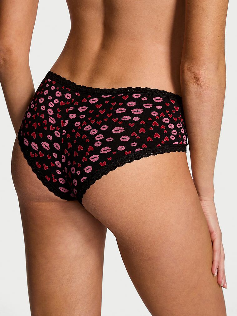 Chiloți de bumbac cu dantelă pe margini, dantelă-talie obraznică. Produsul este modelat și provine din colecția Lace Trim.