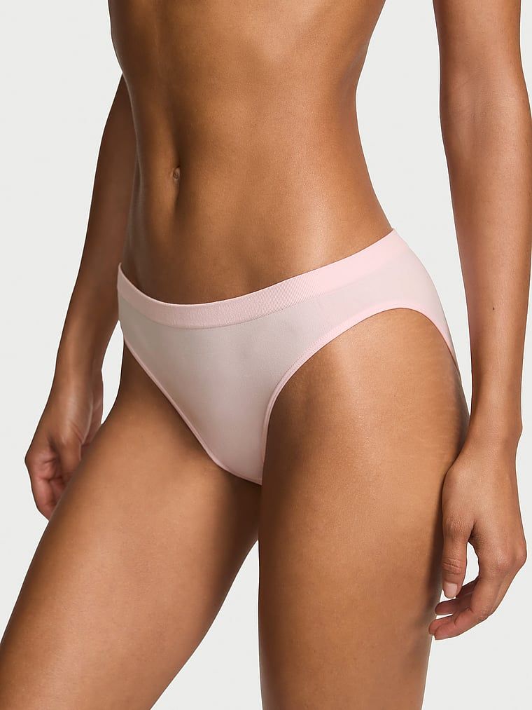 Chiloți cu fundă la spate Bikini cu fundă fără sudură. Produsul este de culoare roz și provine din colecția Seamless