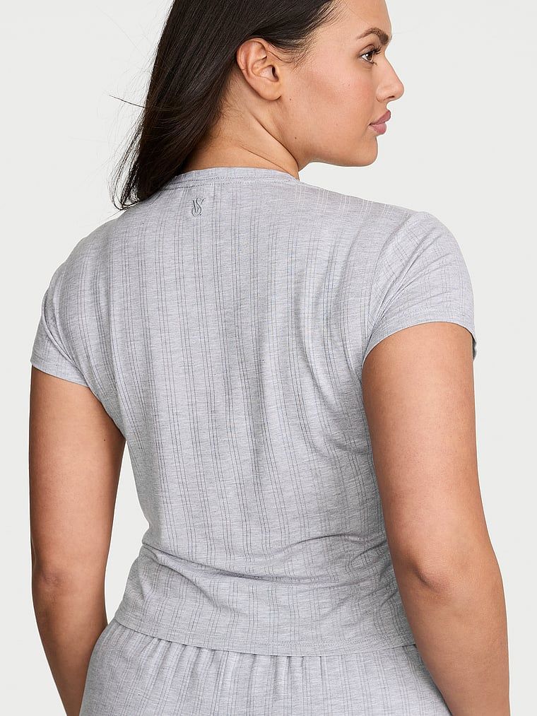 Tricou Modal SoSoft Ultra-Fine pentru dormit. Produsul este de culoare gri și provine din colecția Victoria's Secret.