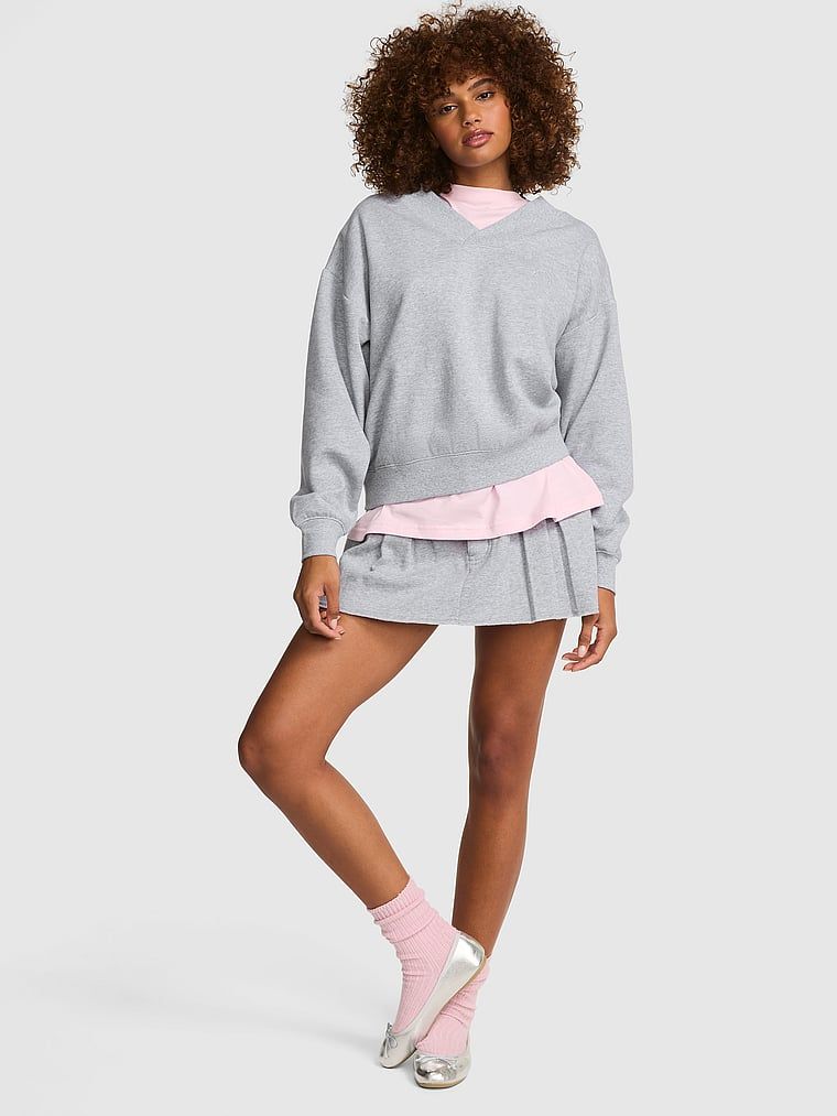 PINK Bluză Campus Fleece cu decolteu în V