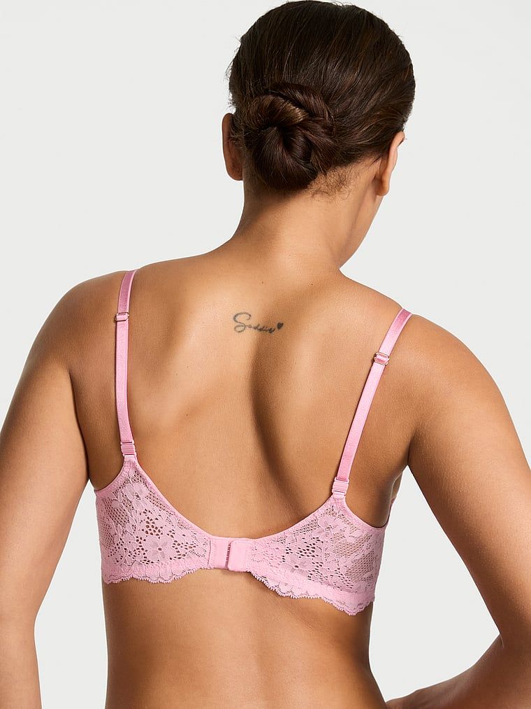 Wicked Lace Balconette fără sutien balconette cu căptușeală. Produsul este roz și provine din colecția Dream Angels.