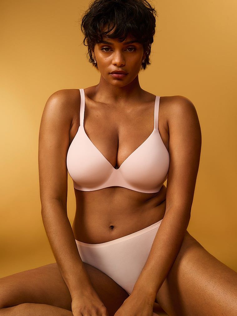 FlexFactor Demi sutien ușor căptușit. Produsul este roz și provine din colecția Body by Victoria.