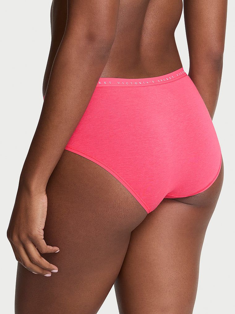 Chiloți din bumbac cu hiphugger. Produsul este roz și provine din colecția Victoria's Secret.
