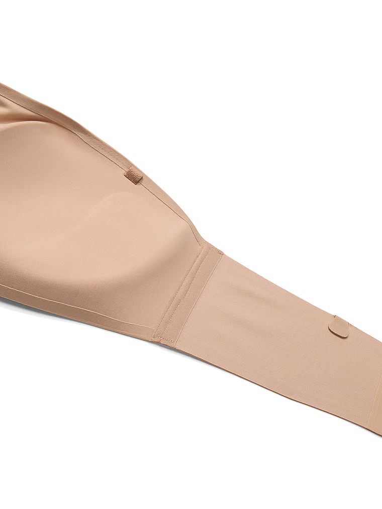 Sutien push-up fără bretele și cu sârmă Perfect Comfort Strapless. Produsul este bej și provine din colecția Victoria's Secret Bare.