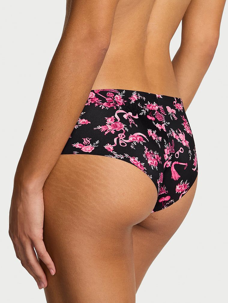 Chiloți fără cusuri Nu apar Obraznic. Produsul este modelat și provine din colecția No-Show.