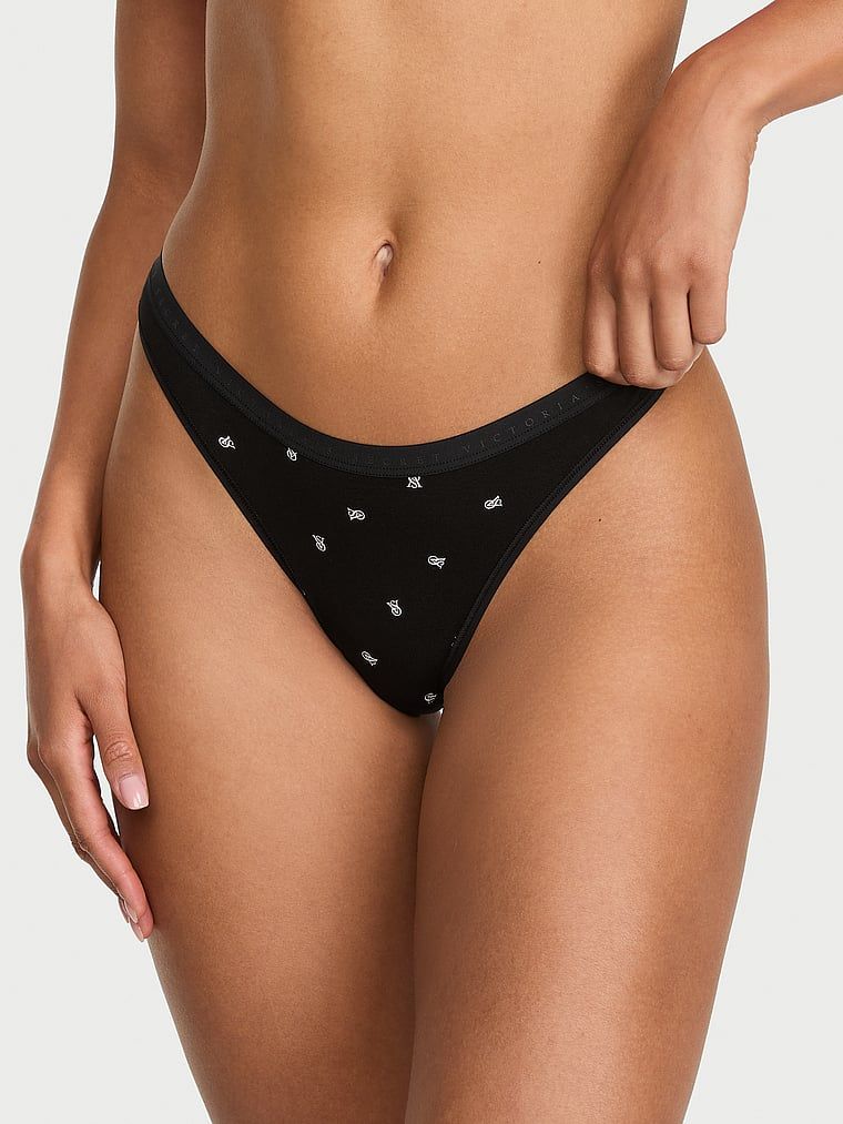 Tanga de bumbac cu picior înalt. Produsul are o culoare cu model și provine din colecția Victoria's Secret.