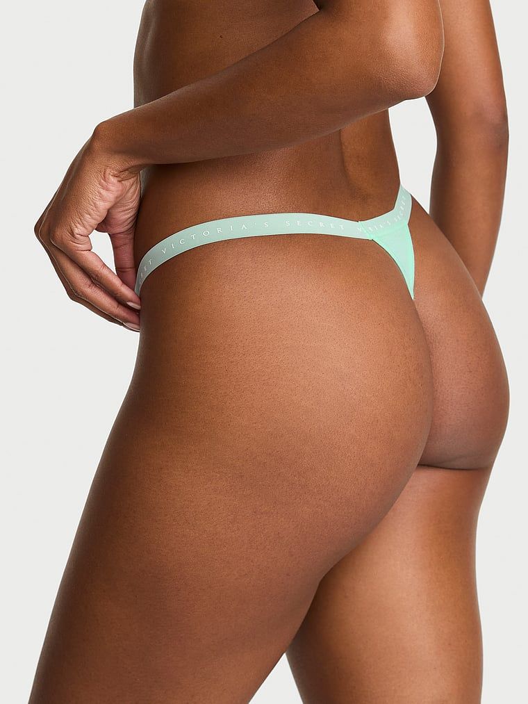 Tanga de bumbac elastic. Produsul este de culoare verde și provine din colecția Victoria's Secret.