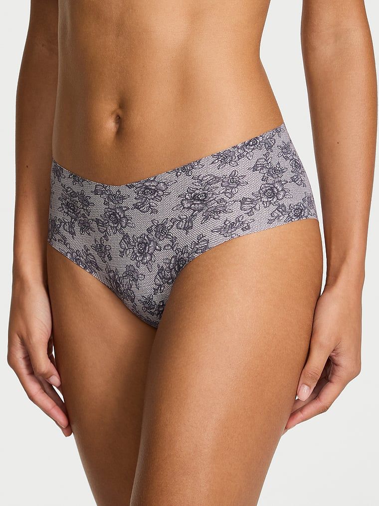 Chiloți fără cusături No-Show Cheeky. Produsul este de culoare florală și provine din colecția No-Show.
