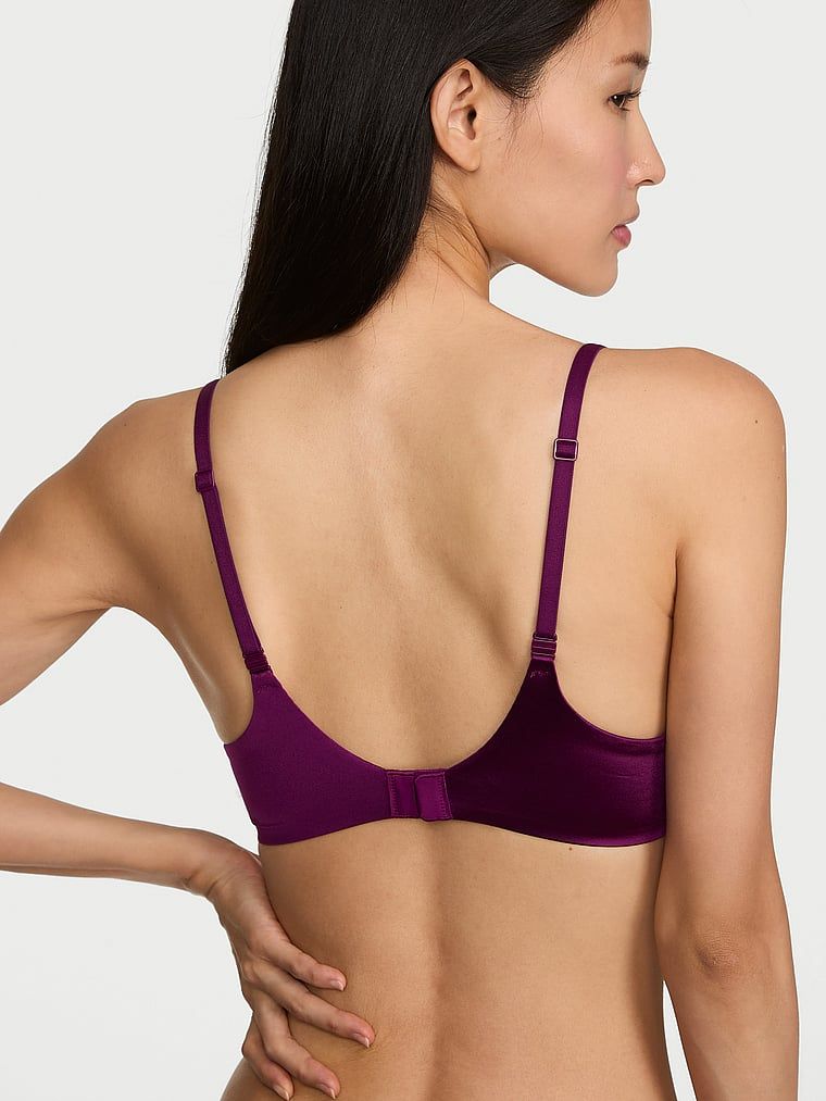 Sutien ușor căptușit cu balconet FlexFactor. Produsul este de culoare mov și provine din colecția Body by Victoria.