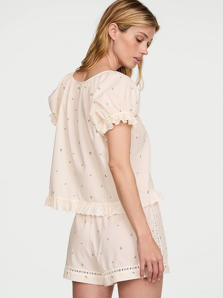 Pijamale vintage din bumbac cu pantaloni scurți Dream. Produsul are un model floral și provine din colecția Victoria's Secret.
