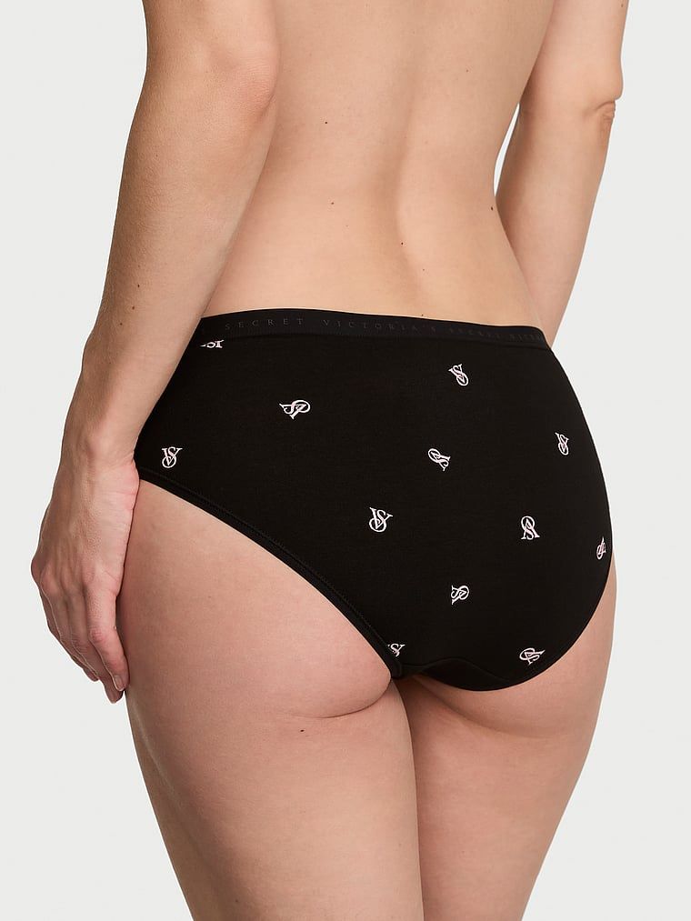 Chiloți din bumbac cu hiphugger. Produsul este modelat și provine din colecția Victoria's Secret.
