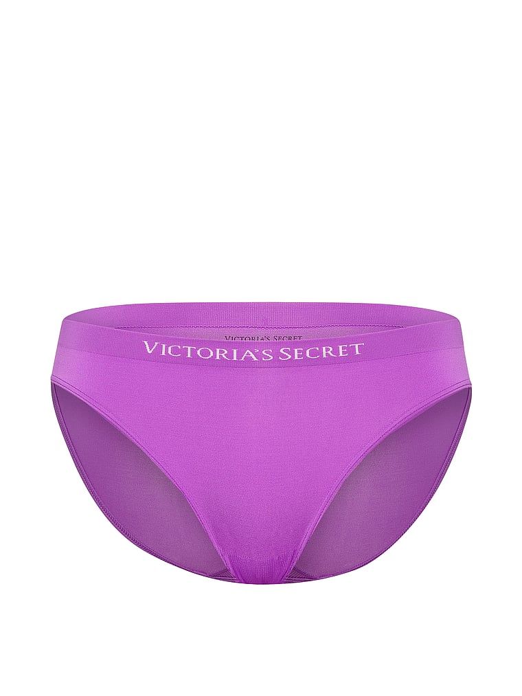 Chiloți de bikini fără cusături. Produsul este de culoare mov și provine din colecția Seamless (Seamless Collection).