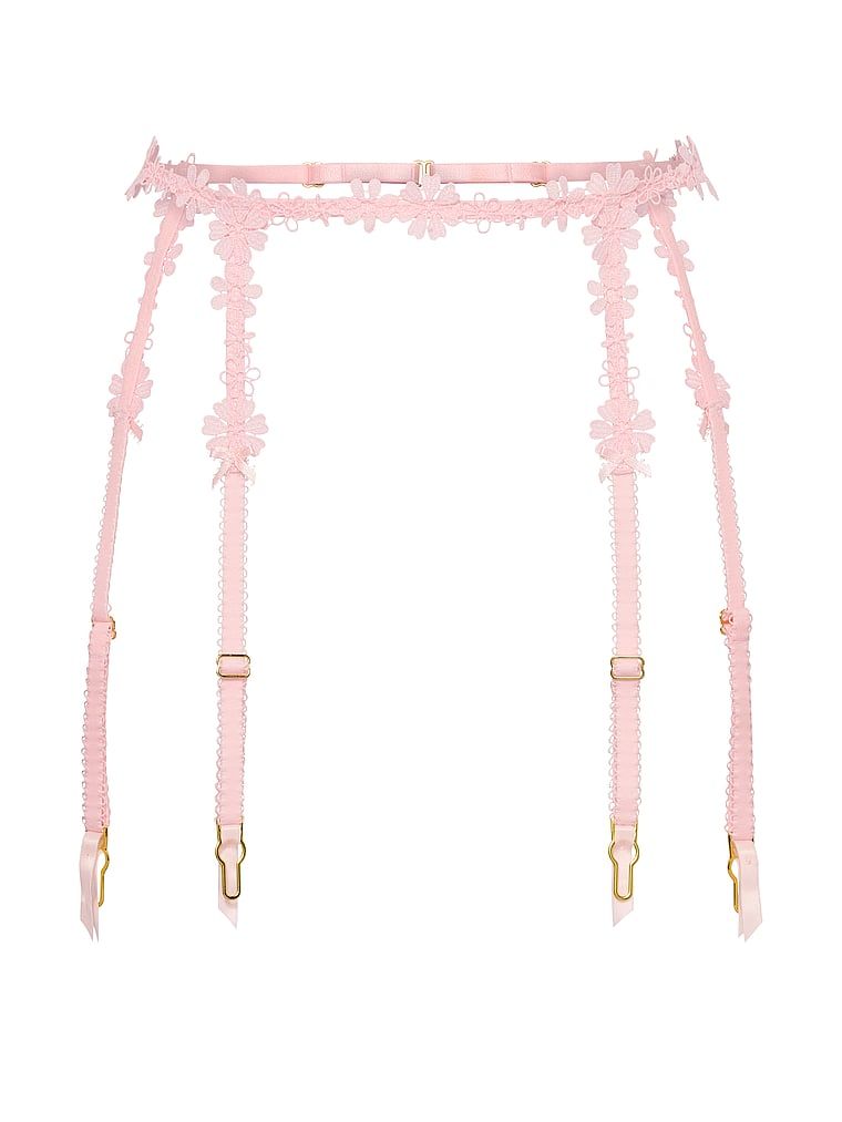 Broderie Blossom pentru jartier. Produsul este modelat și provine din colecția Dream Angels.