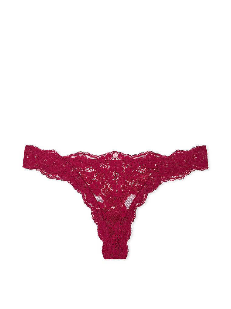 Tanga din dantelă din dantelă. Produsul este roșu și provine din colecția Dream Angels.