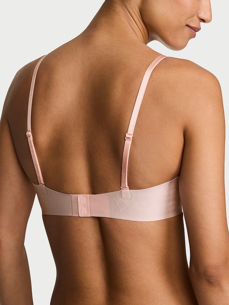 Sutien pushless fără bretele Uplift. Produsul este roz și provine din colecția Victoria's Secret Bar.