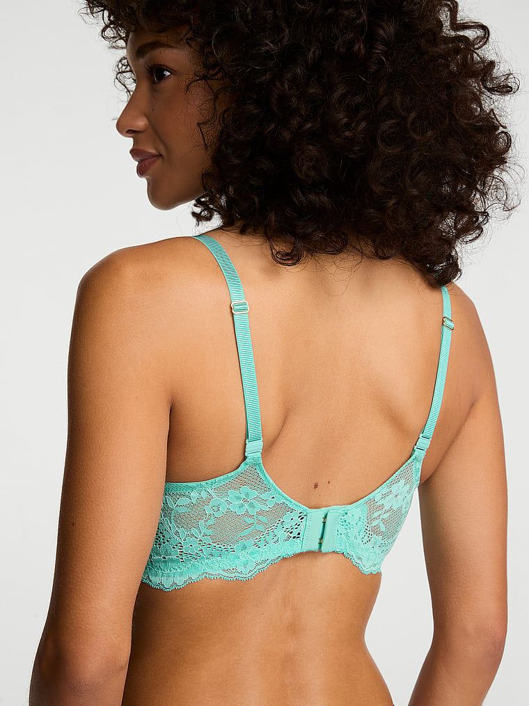 Sutien Demi din dantelă ușor căptușit. Produsul are o culoare multicoloră și provine din colecția Dream Angels.