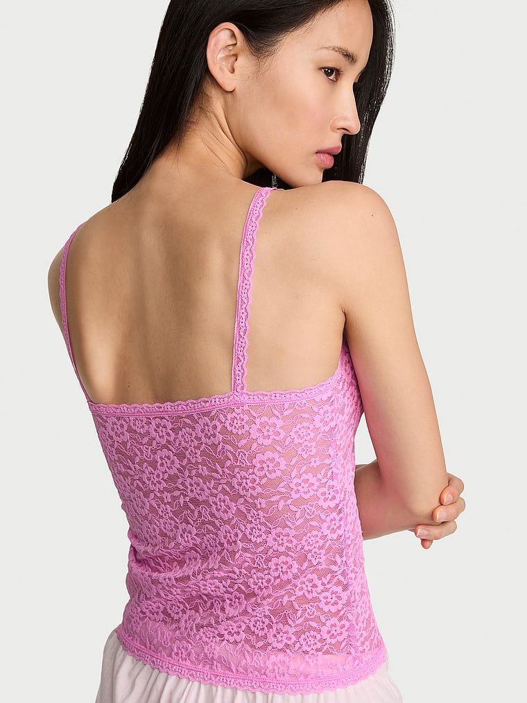 Blu din dantelă cu bretele subțiri Camio. Produsul este roz și provine din colecția Victoria's Secret.